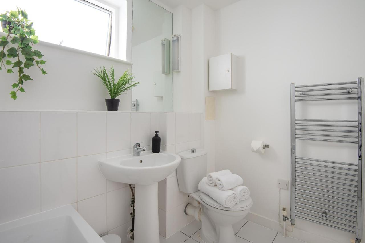 Stunning 2Bed Brick Lane Apartment ลอนดอน ภายนอก รูปภาพ