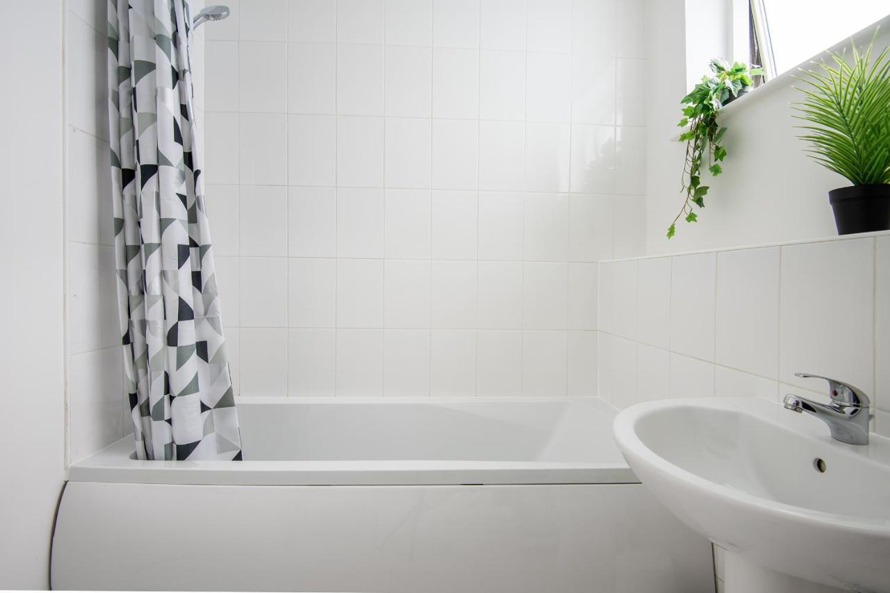 Stunning 2Bed Brick Lane Apartment ลอนดอน ภายนอก รูปภาพ